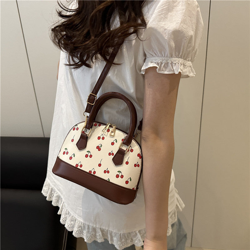 Western Style Large Capacity Cute Commuter Portable Women's Shoulder Bag