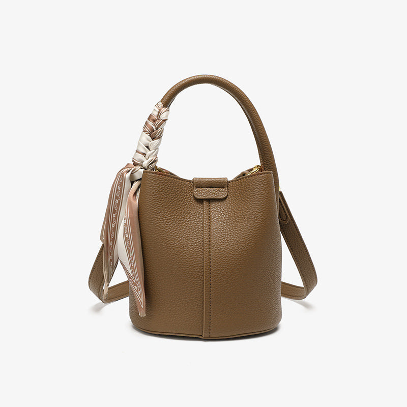 Women's Large Capacity Genuine Leather Commute Senior Bucket Bags