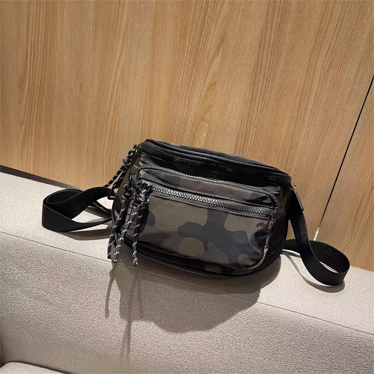 Trendy Saddle Large Capacity Nylon Cloth Crossbody Bags