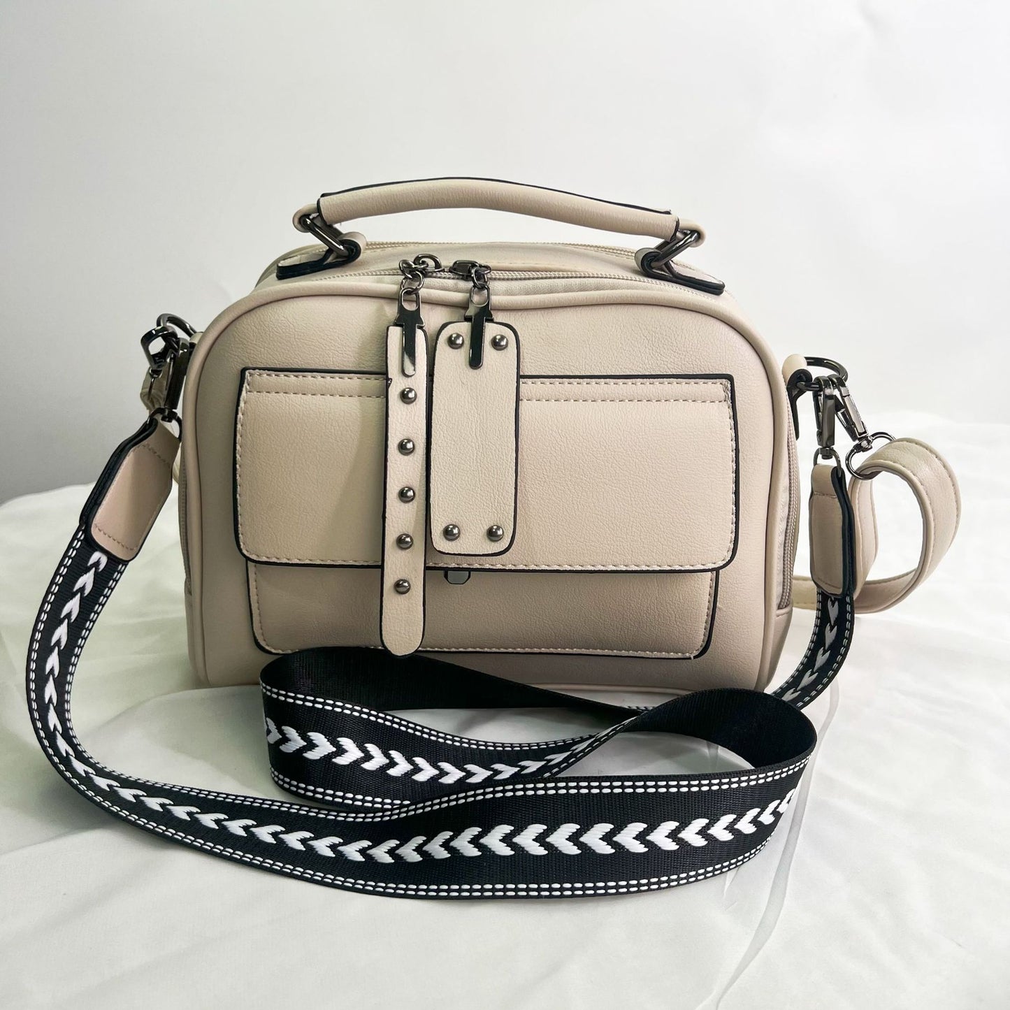 French Minority Texture Saddle High-grade Large Shoulder Bags