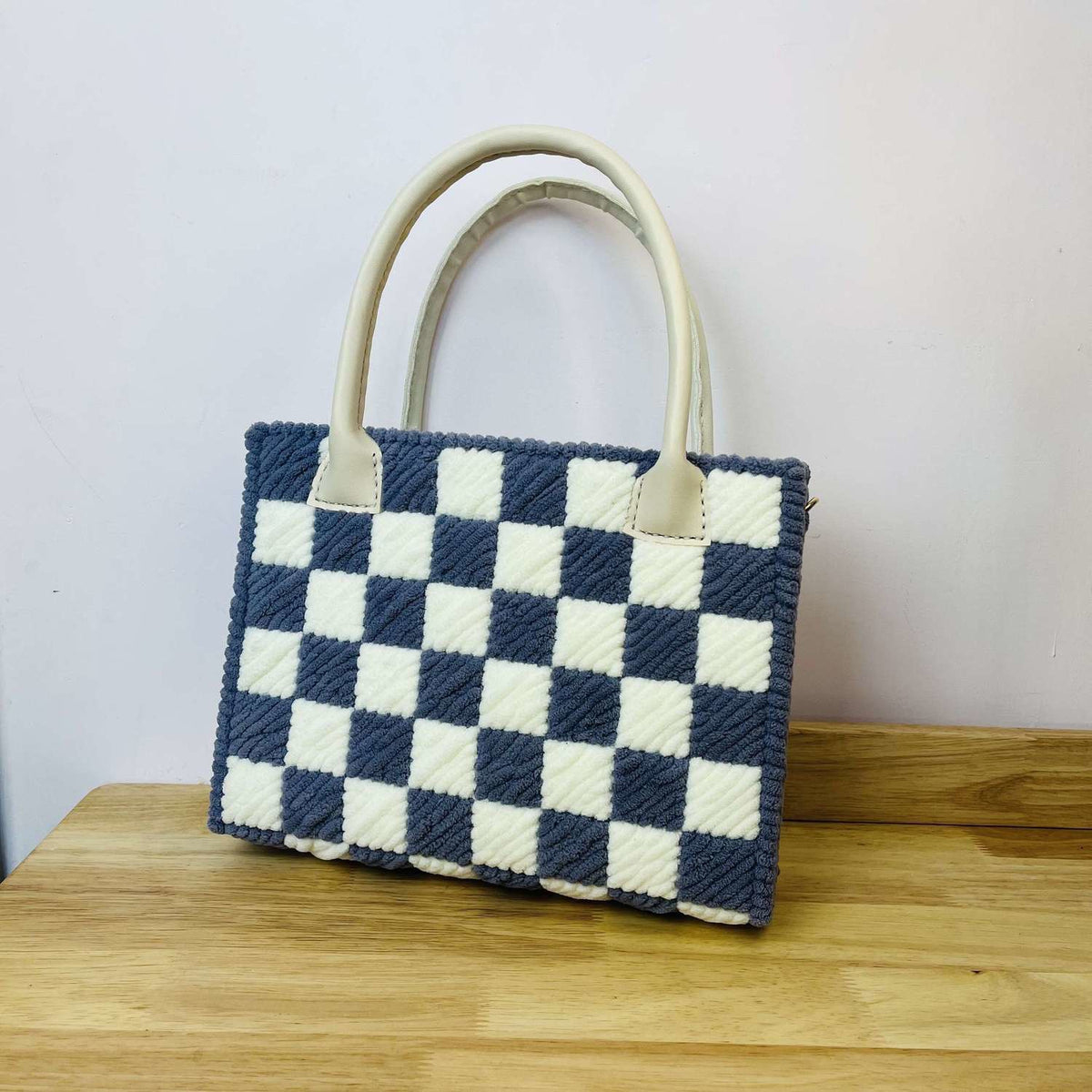 Computer Handmade Woven Material Kit Mesh Women's Handbag