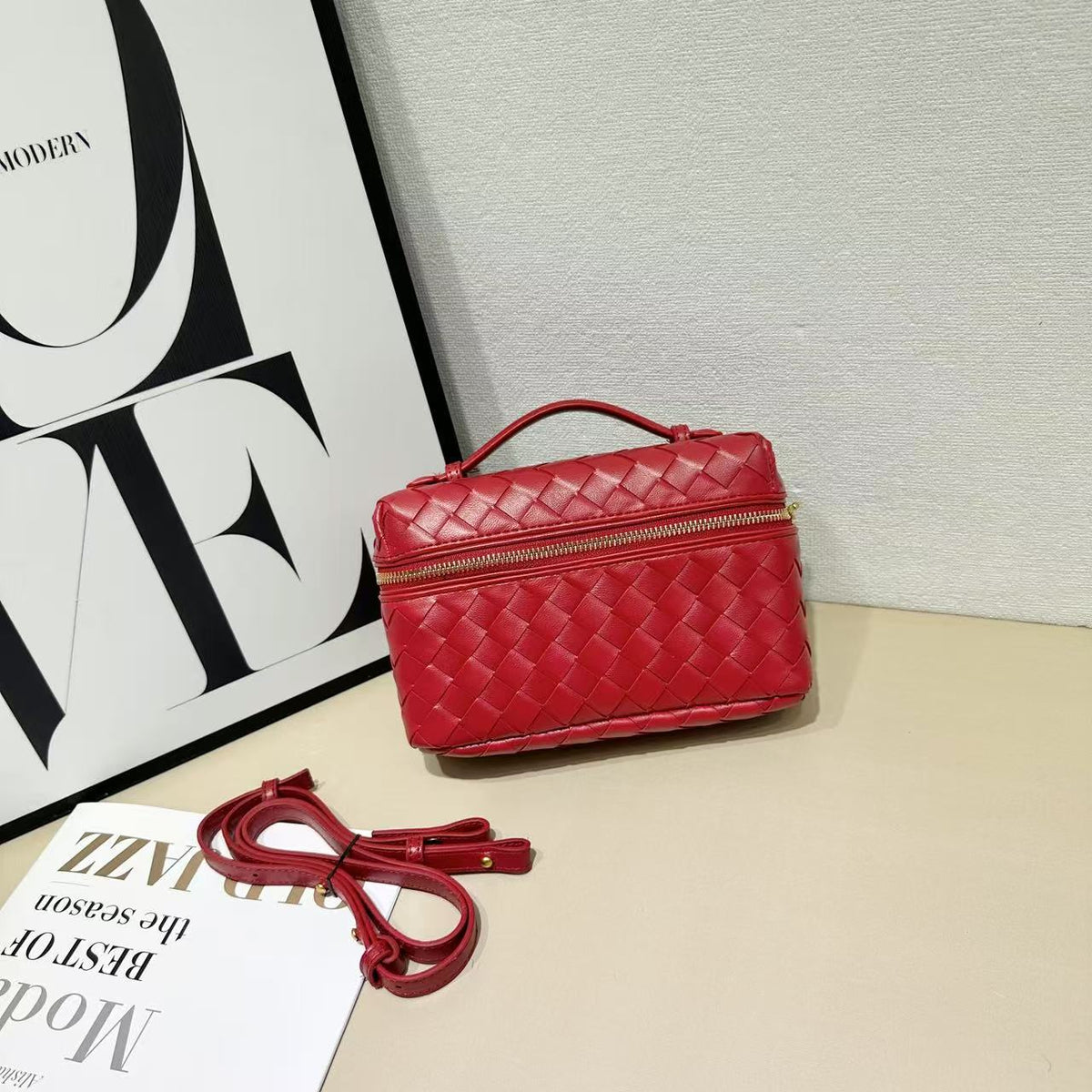 Elegant Box Rhombus Chain Western Fashion Women's Handbag