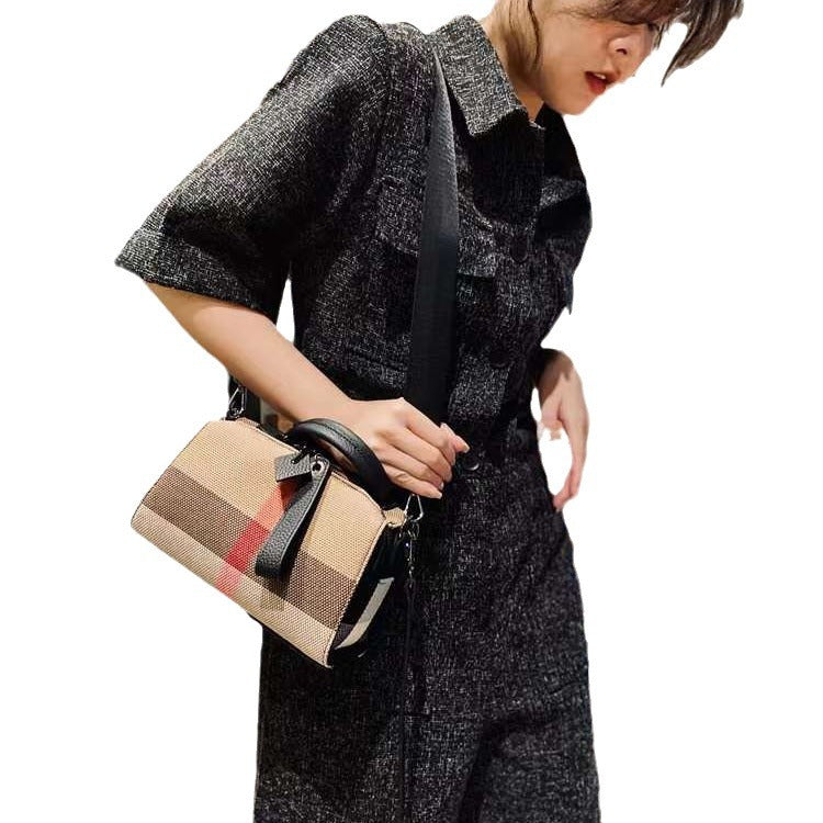 Women's Leather Saddle Dumpling Tide Plaid Shoulder Bags