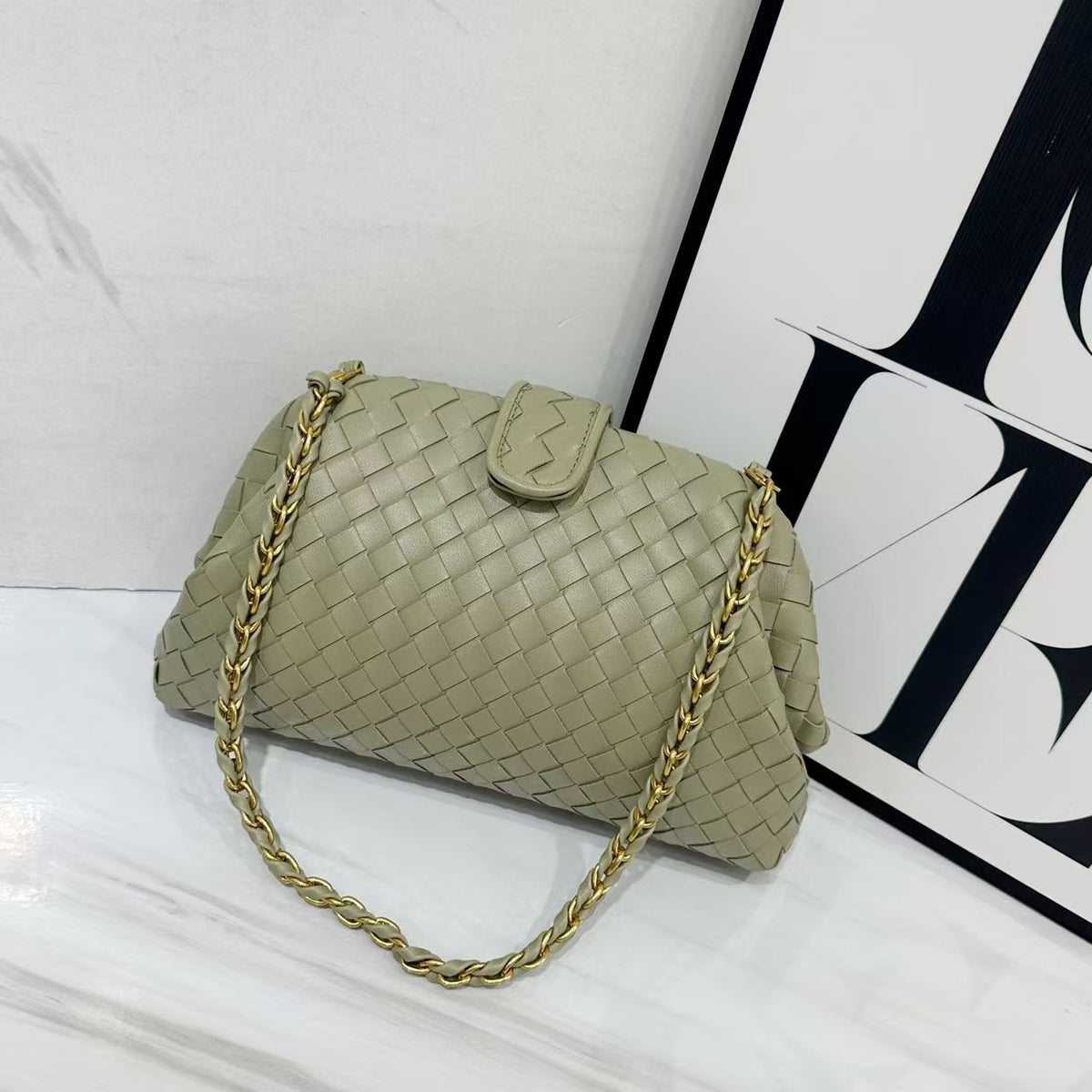 Woven Underarm Cloud Pleated Light Luxury Bags