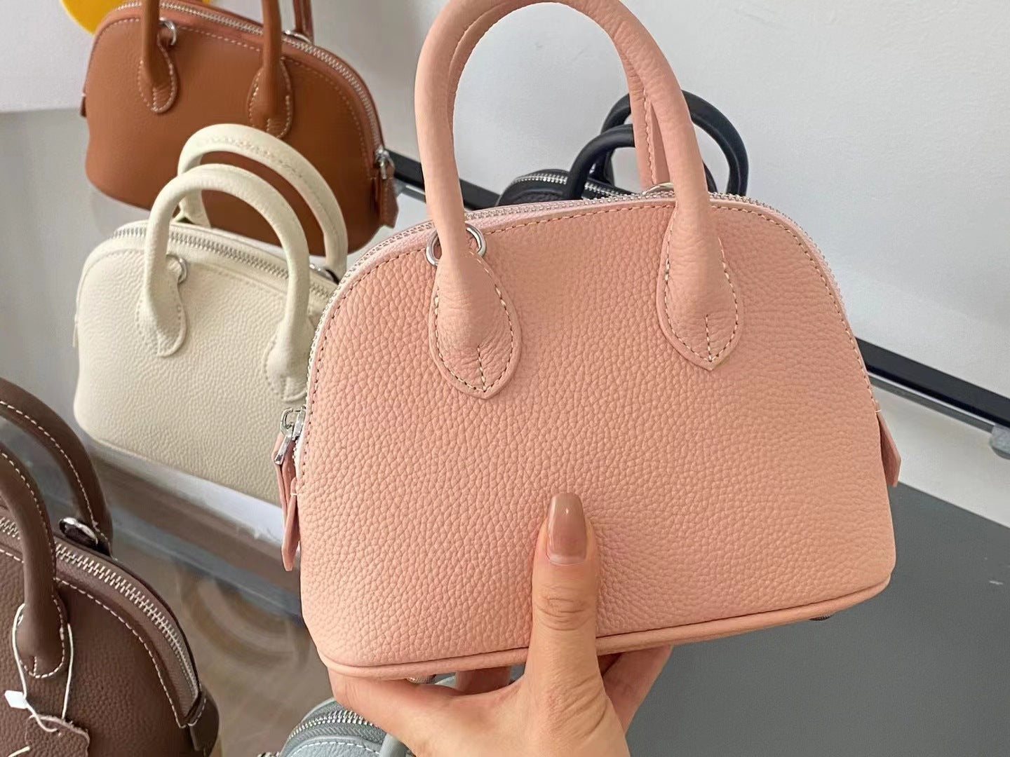 Layer Cowhide Shell Simple Fashion Bowling Mini Handbags