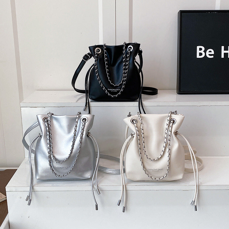 Women's Pure Color Beautiful Spring Chain Stylish Textured Commuting Women's Shoulder Bag