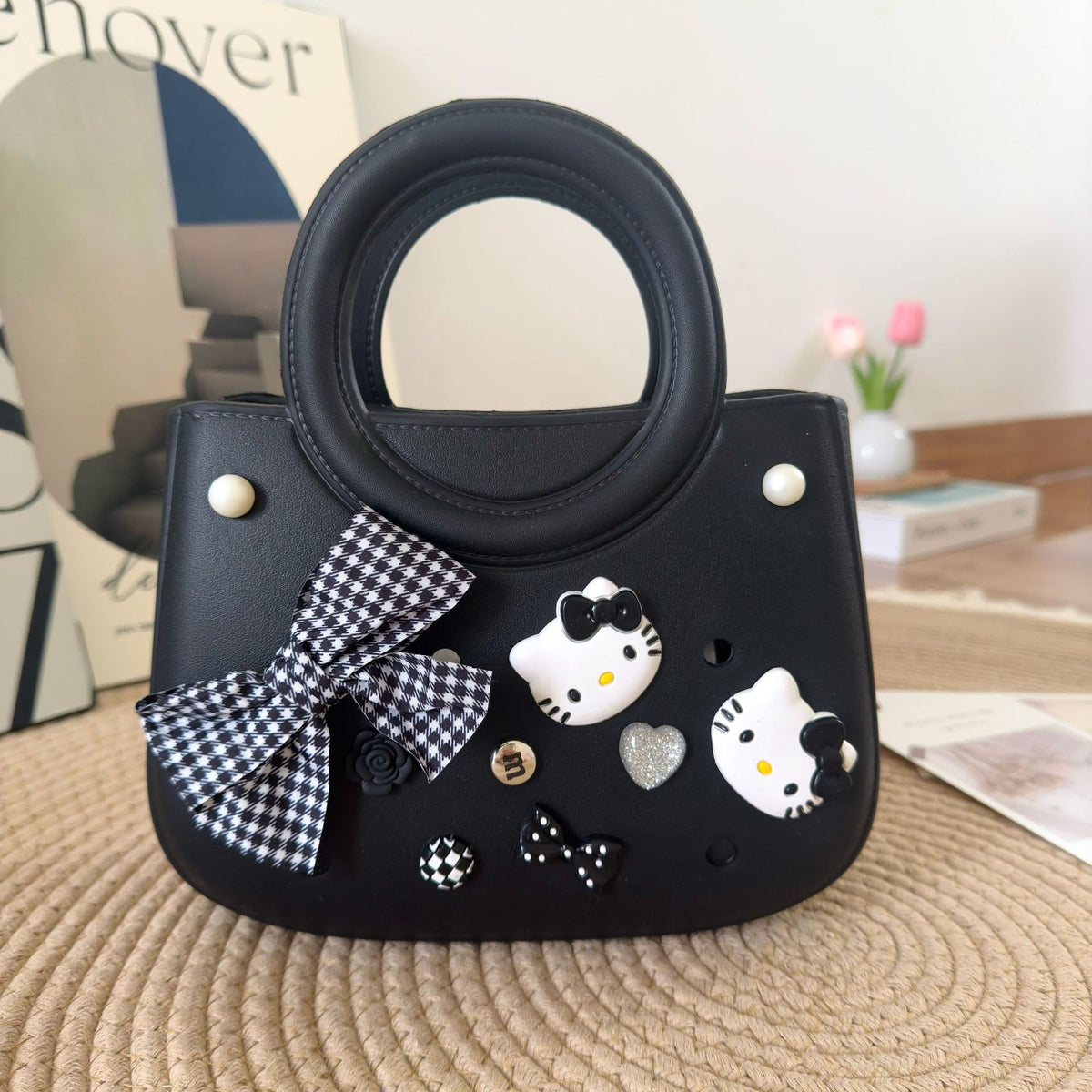Women's Stylish Round Niche Hole Seaside Beach Bags