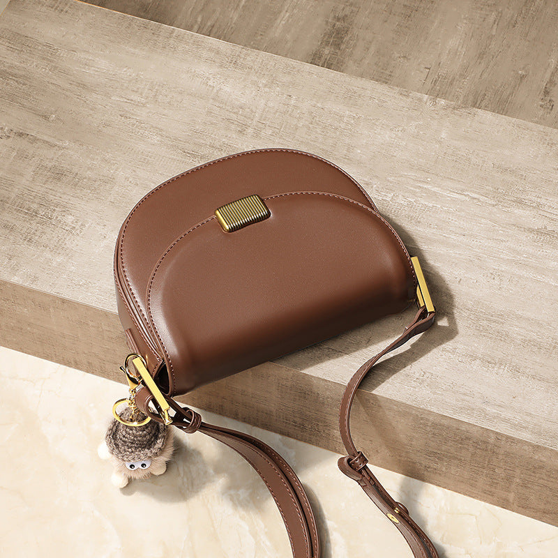 Women's Genuine Leather Saddle Underarm High-grade Women's Messenger Bag