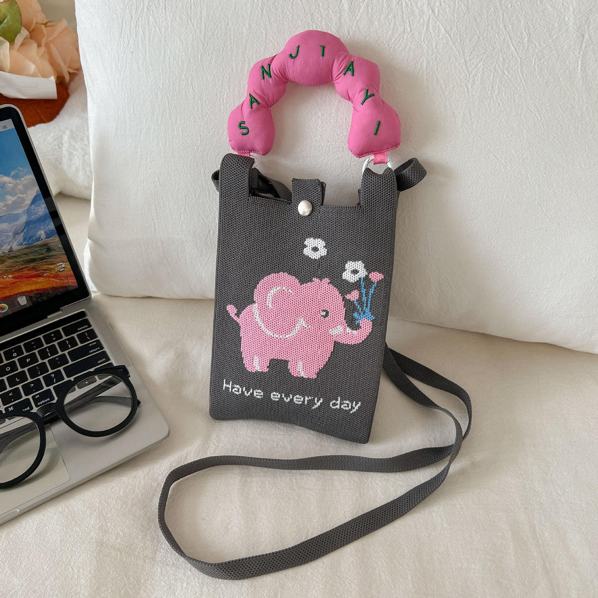 Super Fashionable Mobile Fashion Popular Street Bags