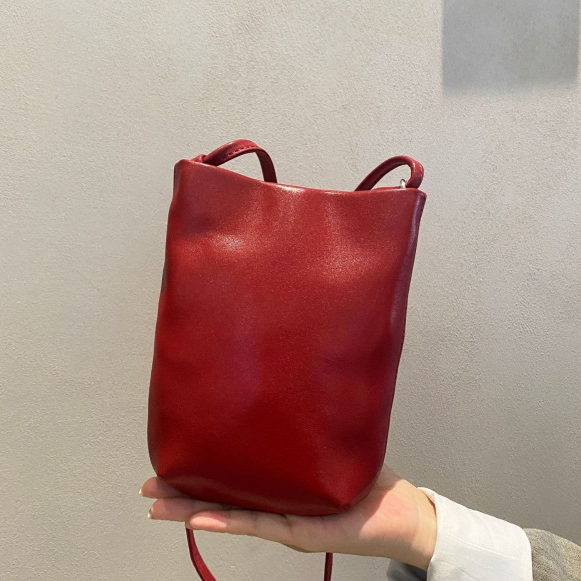 Women's Simple Mobile Change Soft Retro Practical Bucket Bags