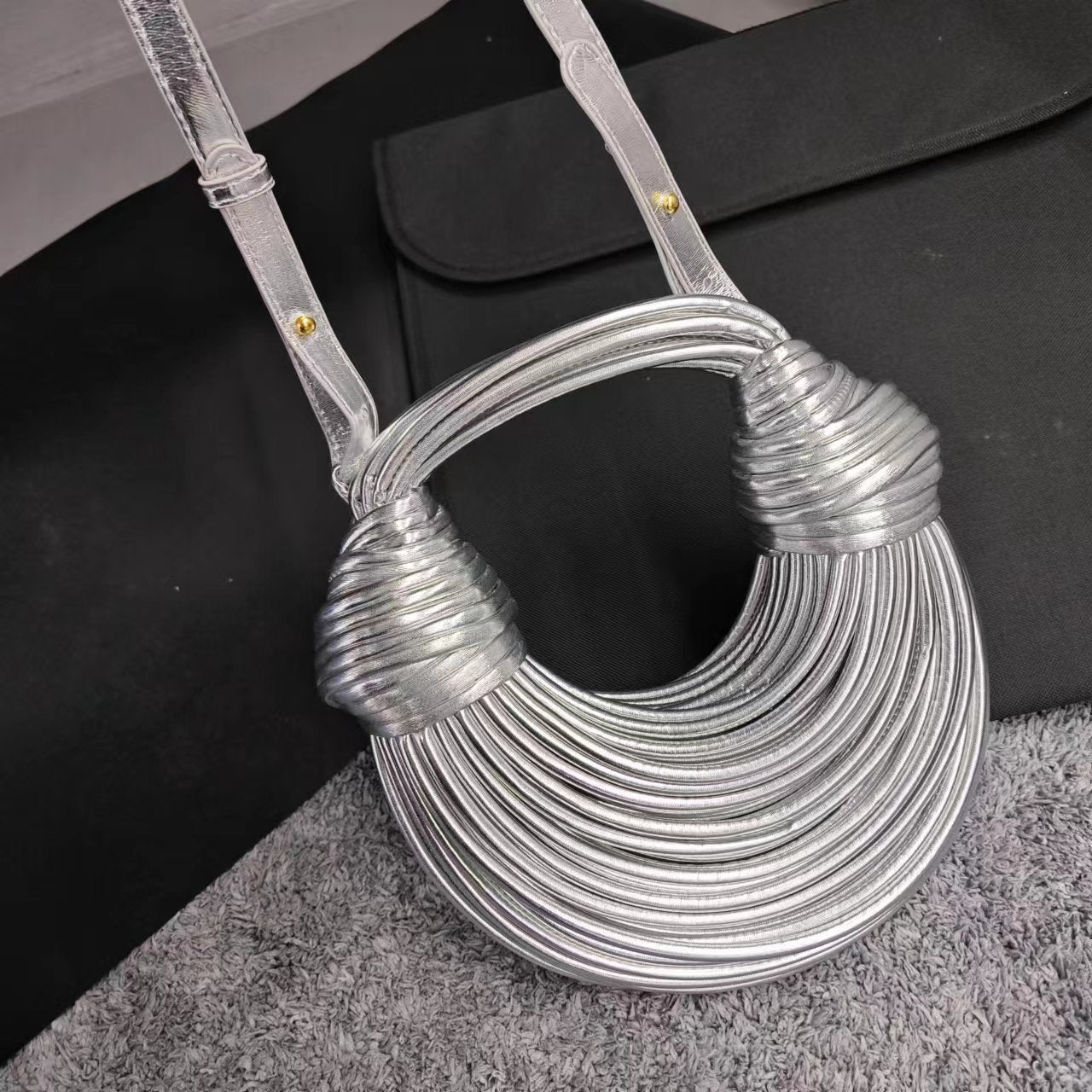 Women's Fashion High-grade Design Personalized Noodle Western Handbags