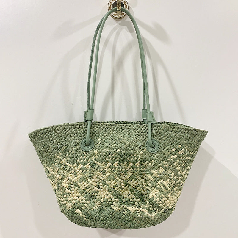 Women's Large Capacity Straw Seaside Vacation Style Shoulder Bags