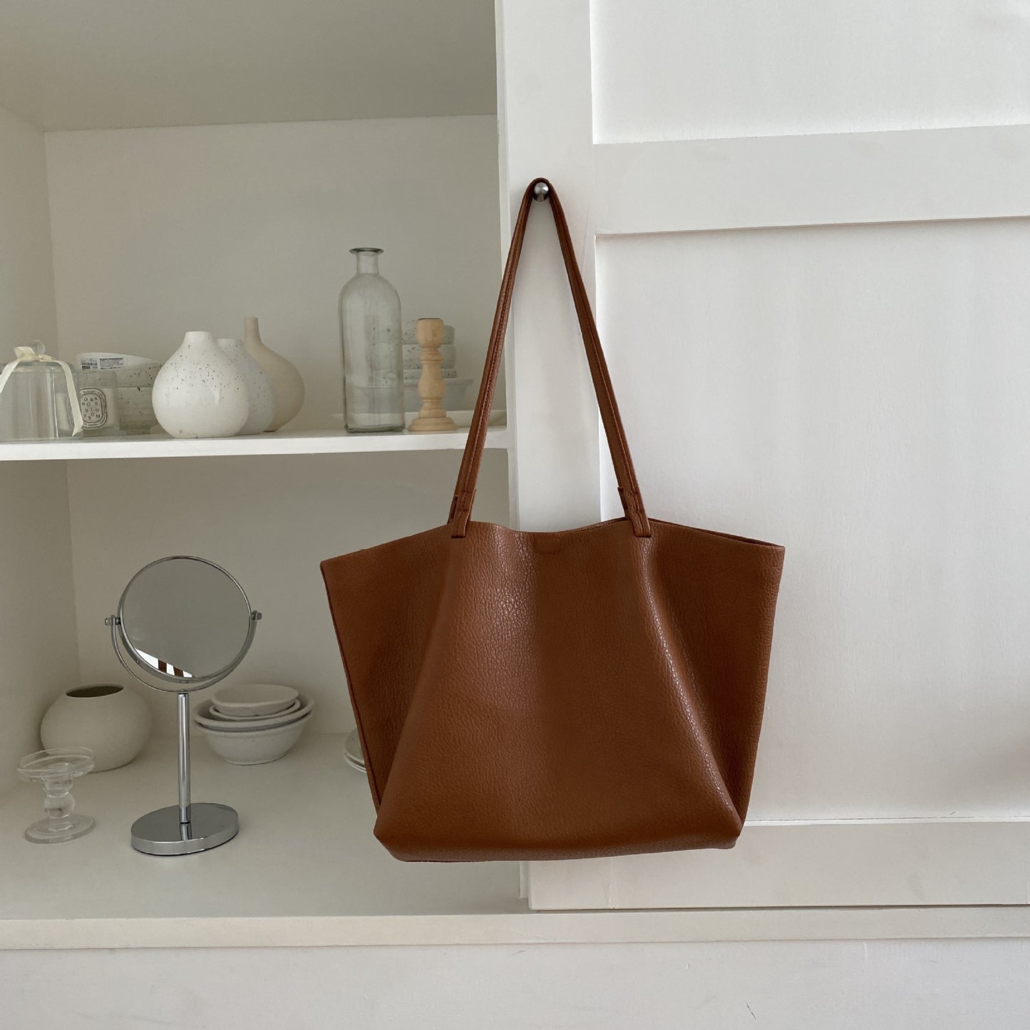 Women's Classic Simple Soft Leather High-grade Large Bags