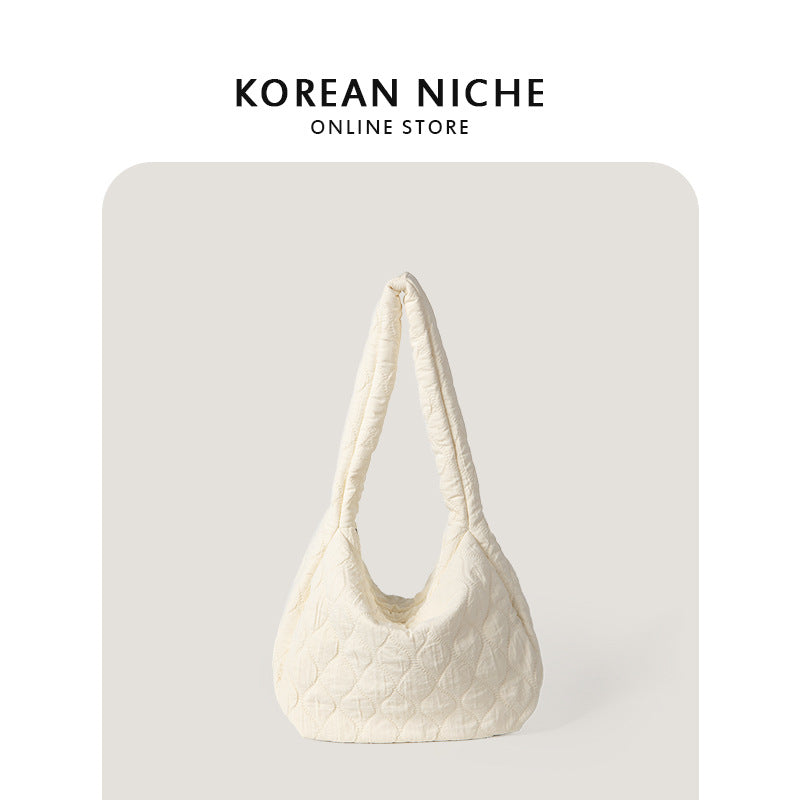 Fashion Design Sense Niche Retro Large Capacity Rhombus Handbags