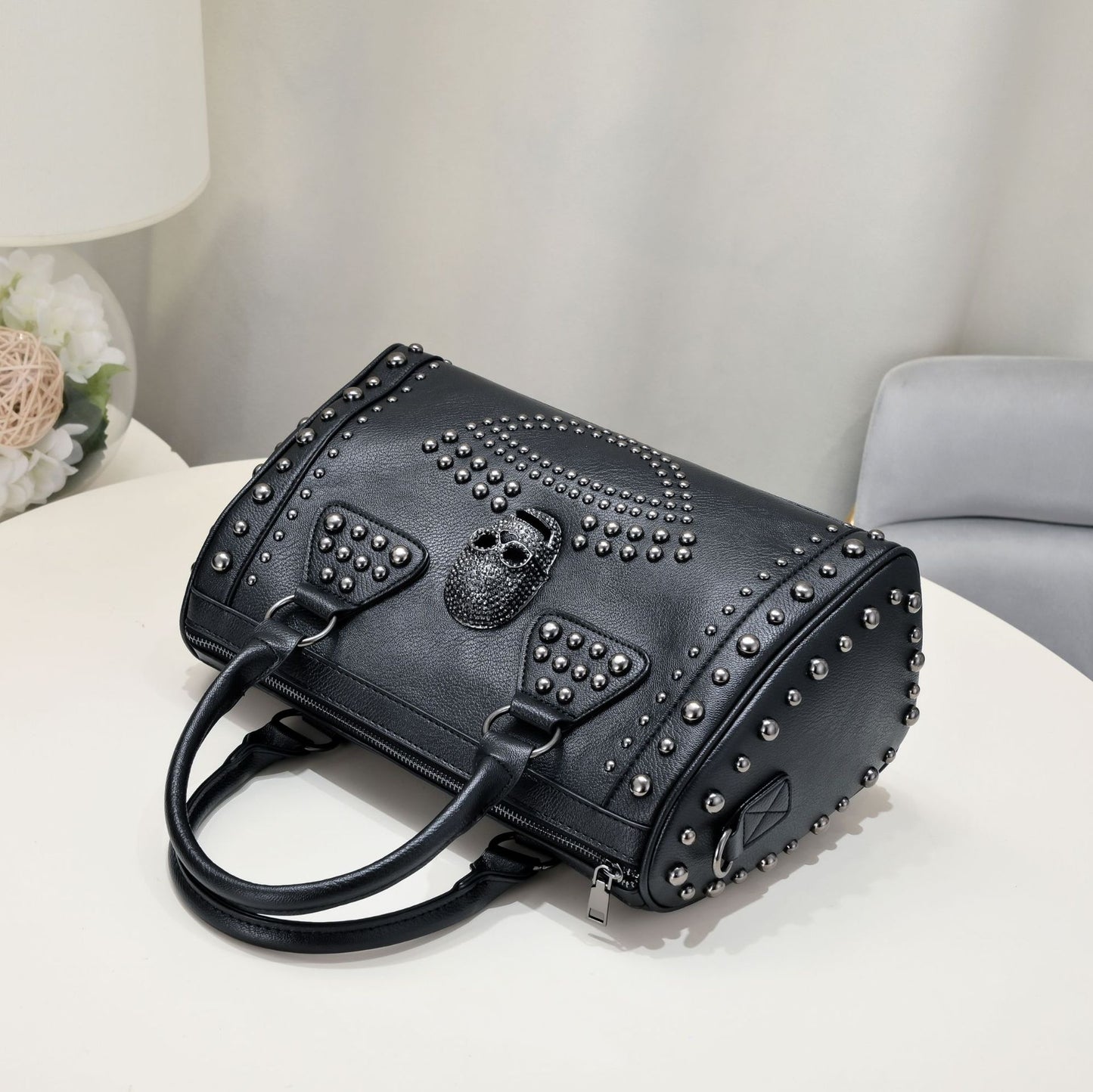 Women's Innovative Rivet Black Skull Pillow Handbags