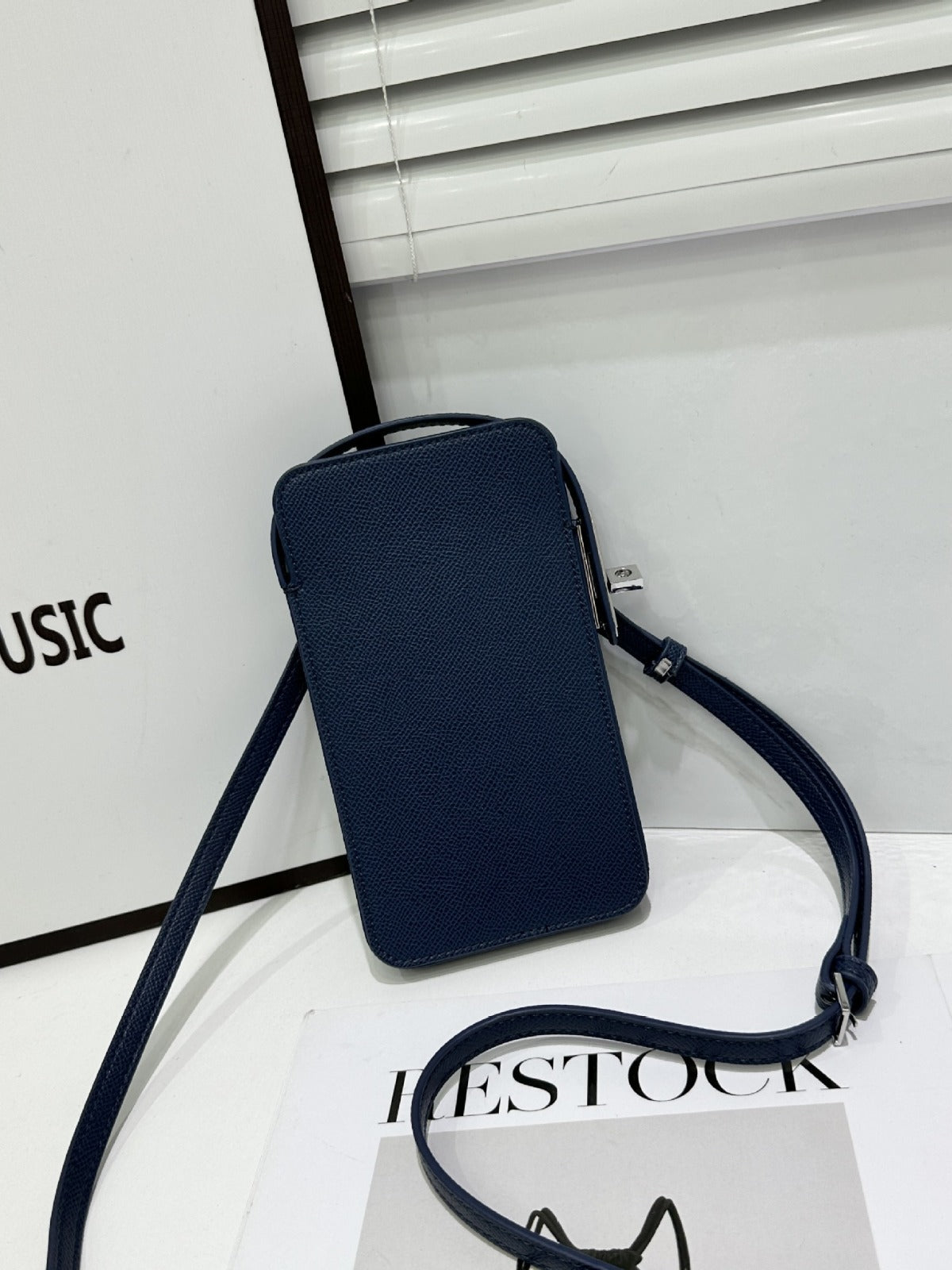 Fashion Mobile Design Trendy Simple Mini Bags