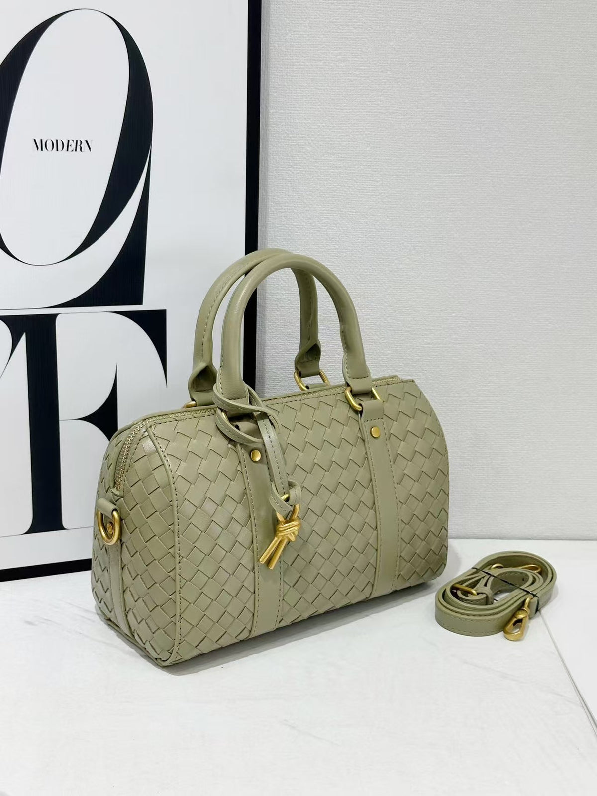 Versatile Women's Large Capacity Hand-woven Business Bags