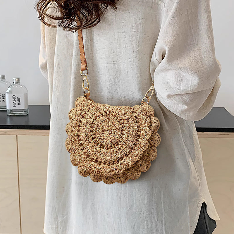 Creative Women's Hand-woven Summer Vacation Beach Women's Messenger Bag