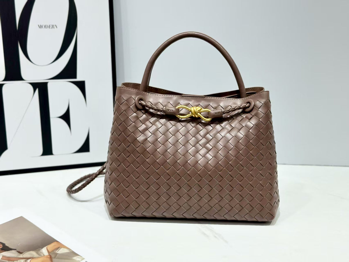 Women's Large Capacity Outing Simple Handmade Woven Women's Shoulder Bag