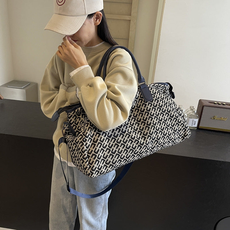 Women's Portable Large Capacity Lightweight Short Distance Travel Bags