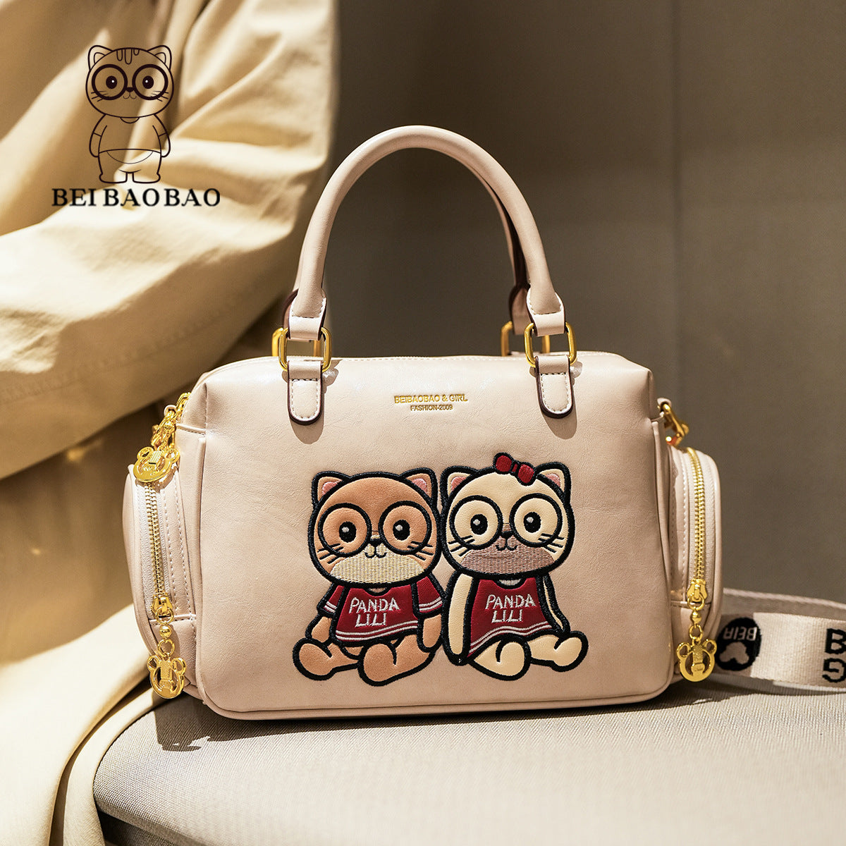 Women's Korean Style Traveling Shopping Portable Large Women's Messenger Bag