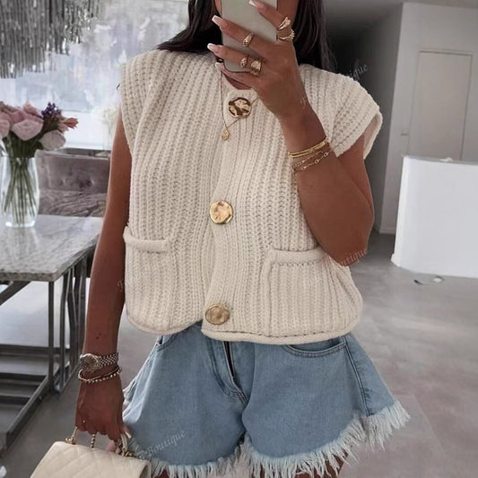 Women's Summer Fashion Thick Needle Large Buttons Knitwear