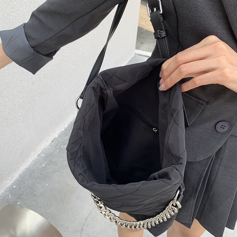 Women's Autumn Waterproof Oxford Cloth Rhombus Thick Shoulder Bags