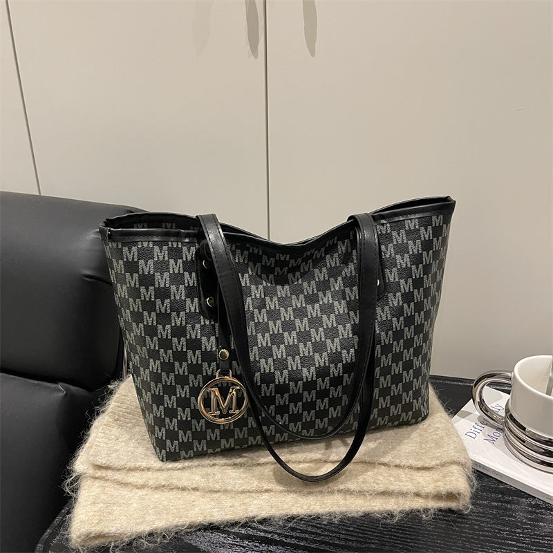 Women's Large Capacity Letter Simplicity Printed Winter Women's Shoulder Bag