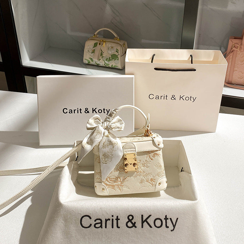 Chinese Embroidery Box High Sense Contrast Small Square Bags