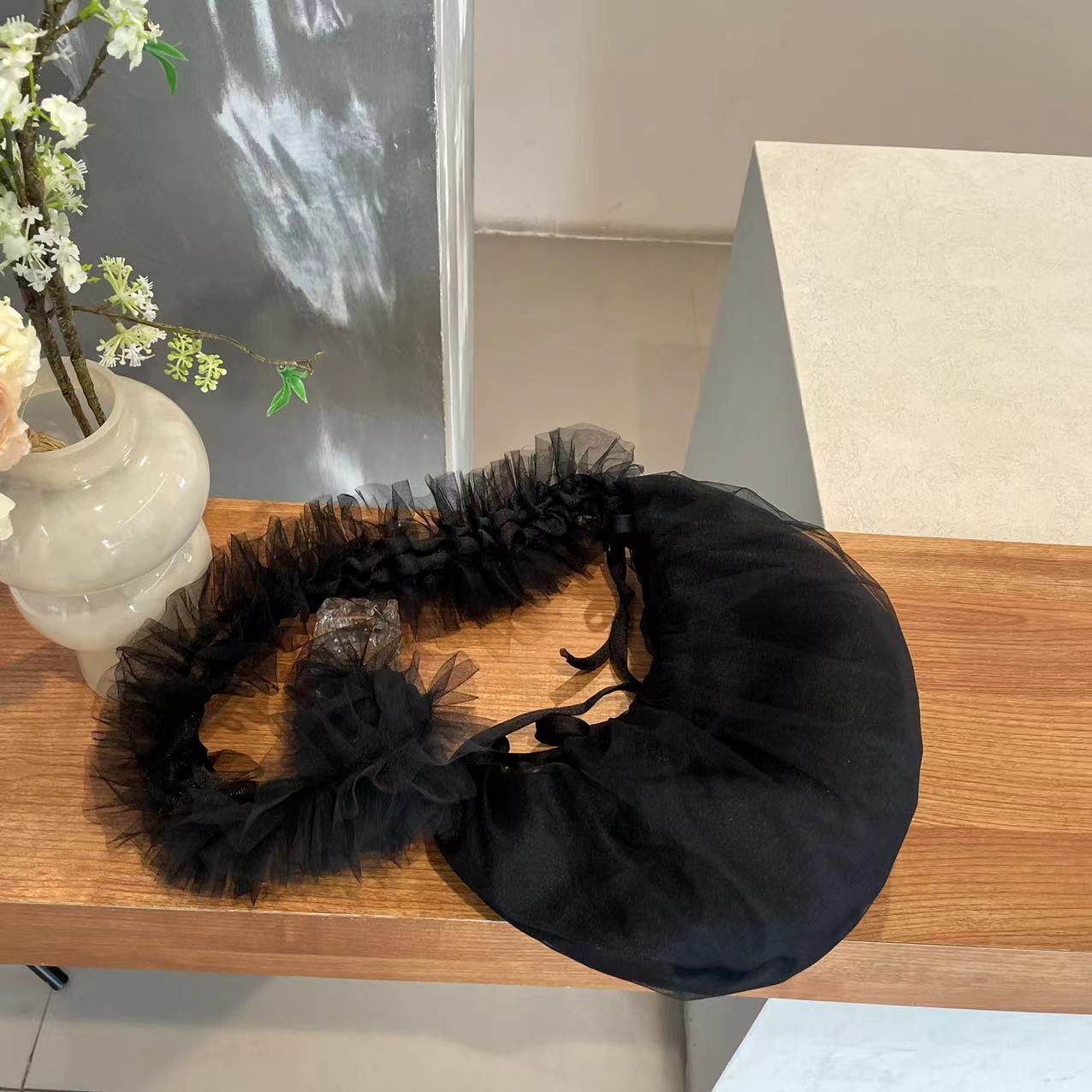 Portable Drawstring Design Sweet Lotus Leaf Crossbody Bags