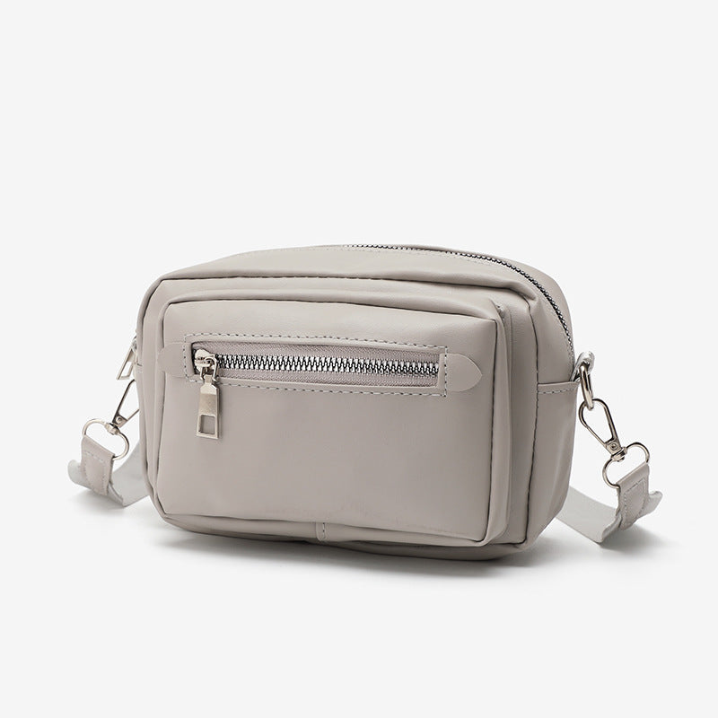 Women's Simple Fashion Large Capacity Solid Color Purses