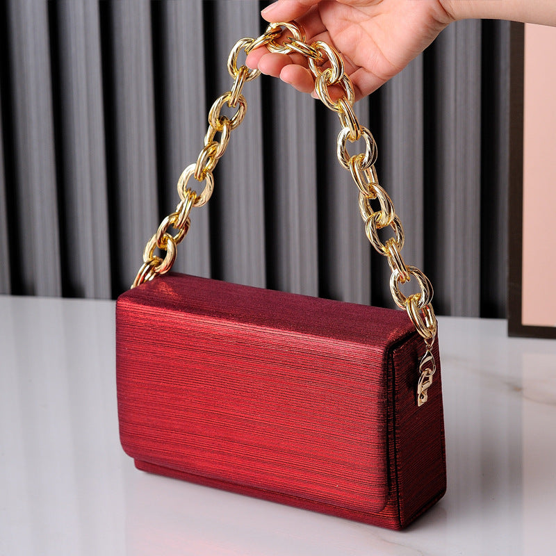 Creative Women's Featured Chain High-grade Simple Evening Bags