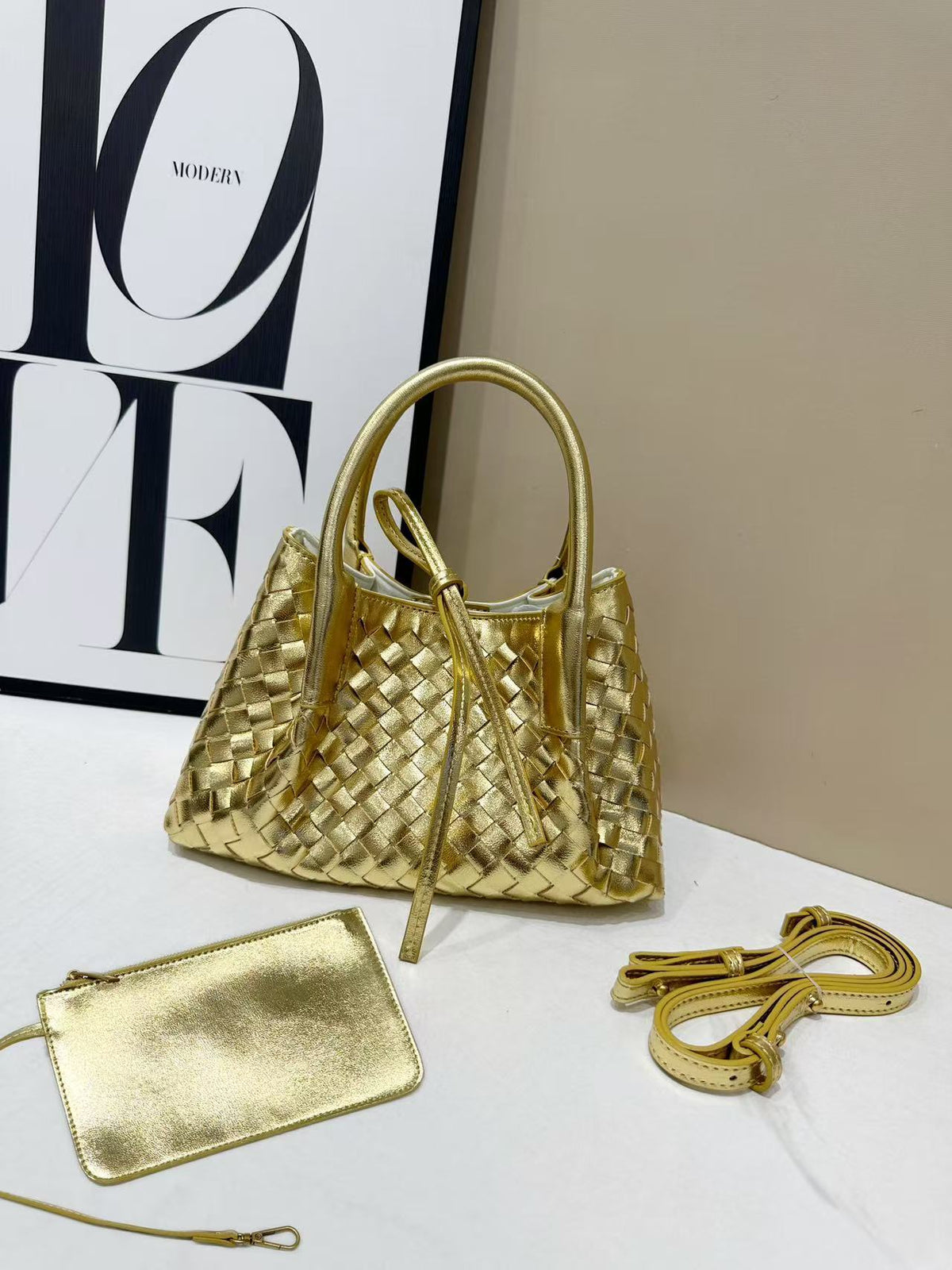 Popular Innovative Pretty Cowhide Hand-woven High-grade Women's Handbag