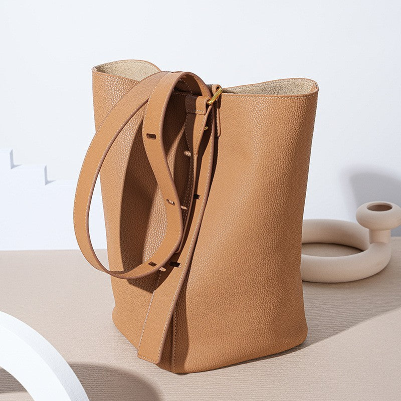 Women's Design High-grade Genuine Leather Light Luxury Commuter Soft Cowhide Large Shoulder Bags