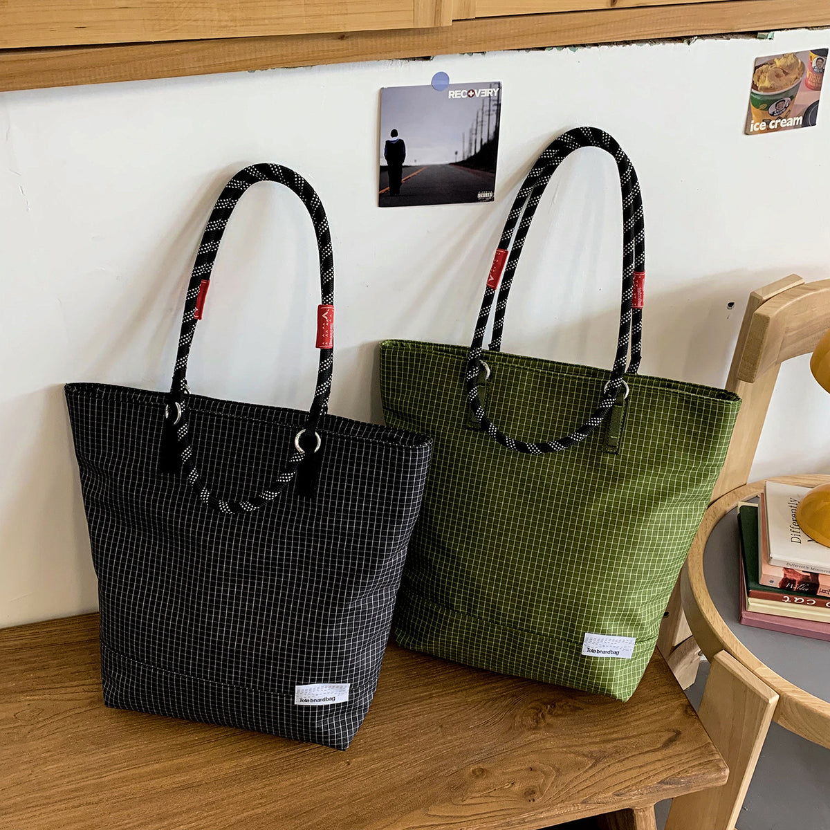 Large Capacity Lightweight Versatile Cloth Simple Bags