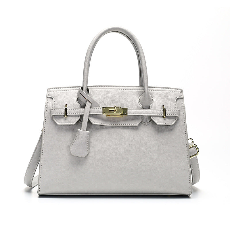 Women's Versatile Fashion Retro Large Capacity Bags