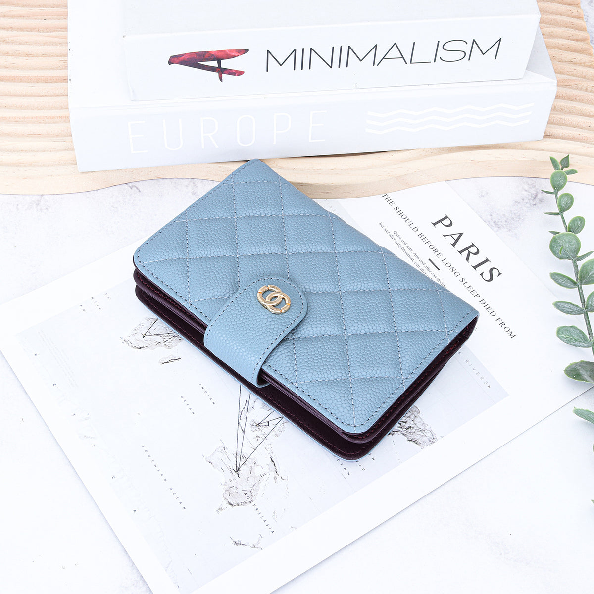 Women's Short Folding First Layer Cowhide Caviar Classic Style Multiple Ladies Wallet