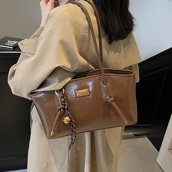 Women's High-grade Retro Easy Matching Large Capacity Winter Popular One Women's Shoulder Bag