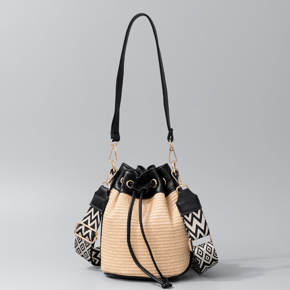 Women's Hand-woven Niche Straw Daily Commuter Portable Shoulder Bags