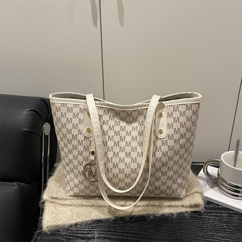 Women's Large Capacity Letter Simplicity Printed Winter Women's Shoulder Bag