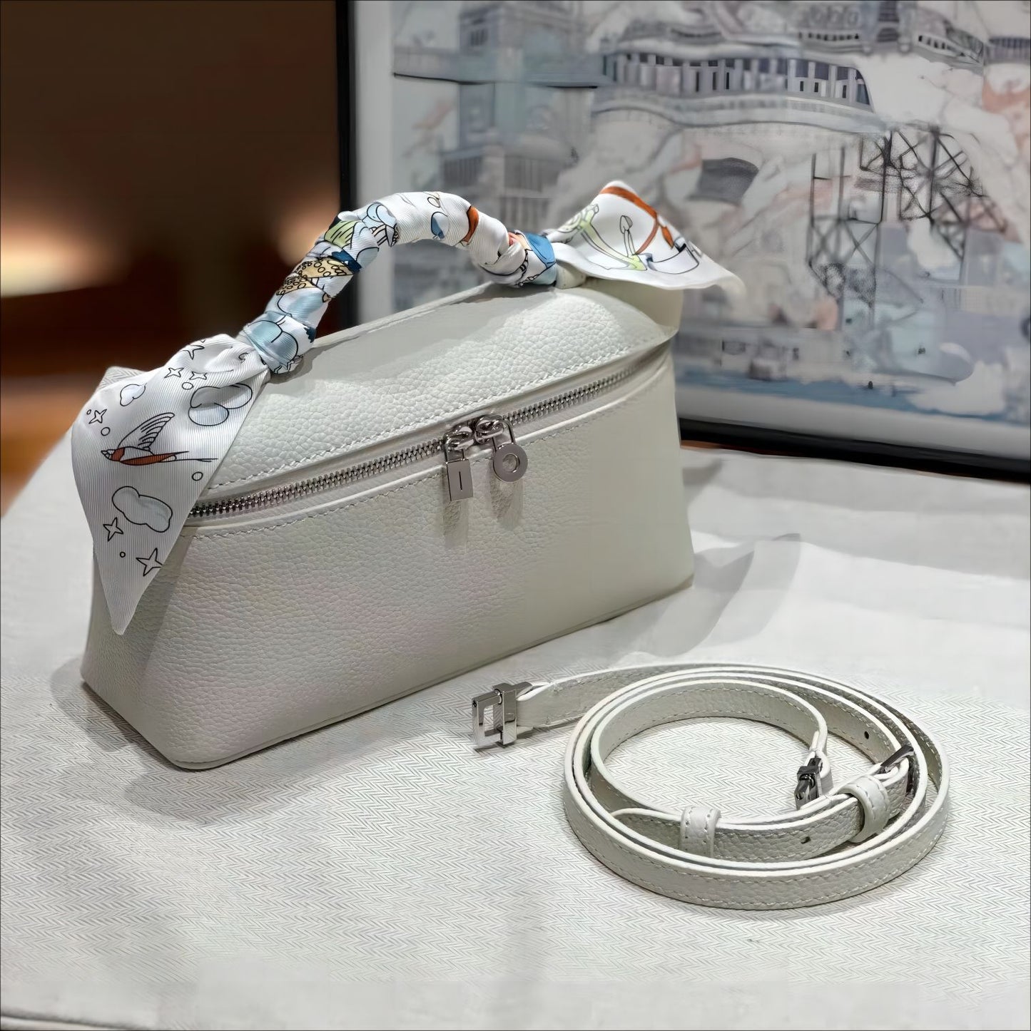 Women's Cowhide Lunch Box Fashion One High Shoulder Bags