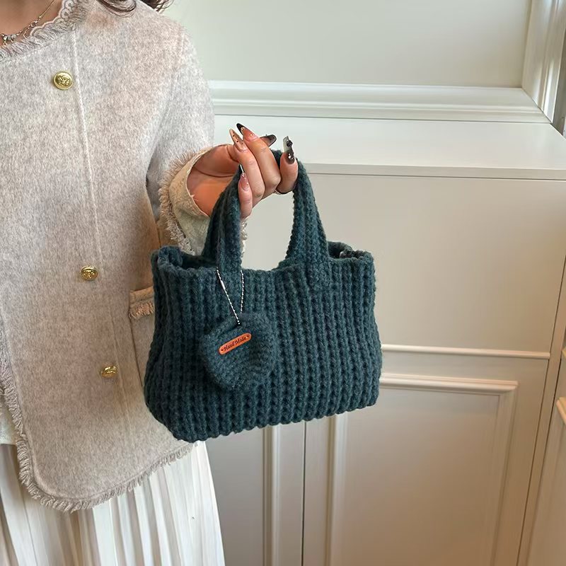 Women's Underarm Retro Handmade Cotton Braided Lightweight Handbags