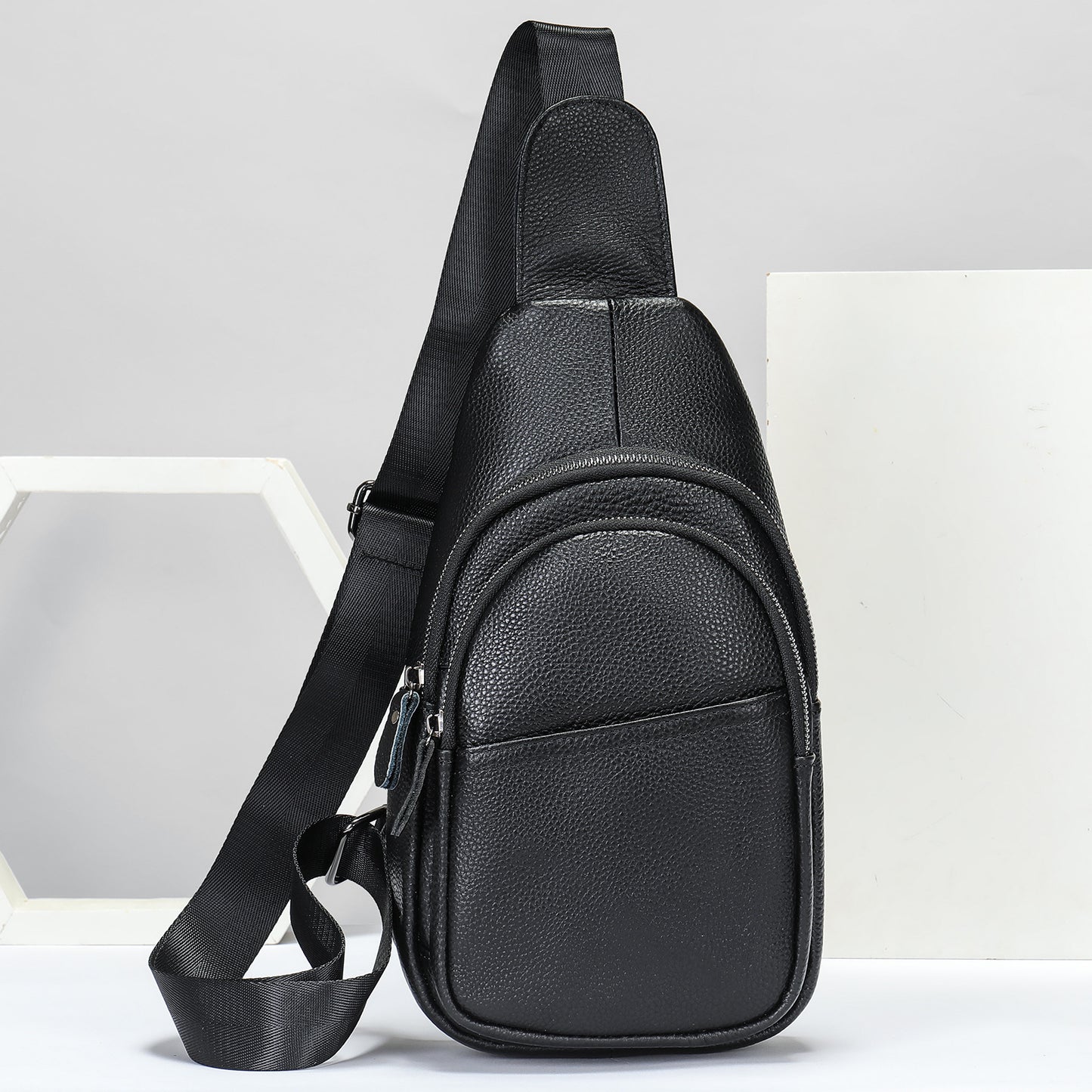 Men's Leather First Layer Trendy Large Capacity Men's Chest Bags