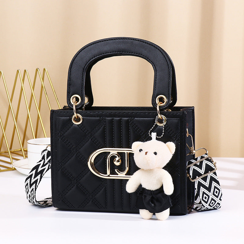 Fashionable High-grade Portable Rhombus Embroidery Line Bear Small Square Bags