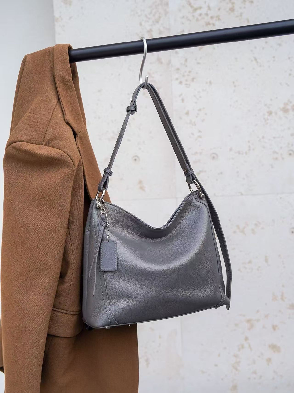 Women's First Layer Natural Fall Cowhide Leather Fashion Portable Practical Soft Women's Shoulder Bag