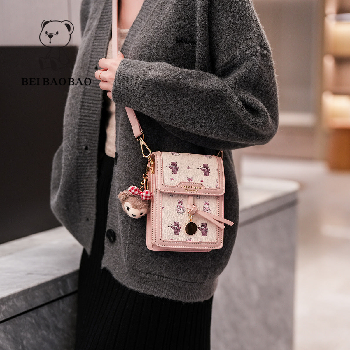 New Source Mobile Fashion Commuter Style Phone Bags