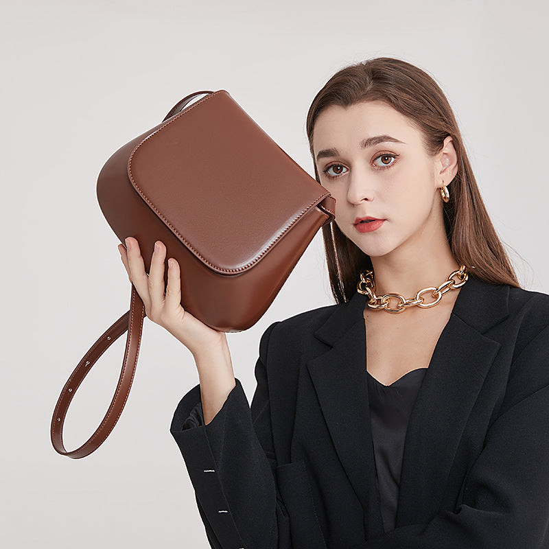 Retro Brown Large Capacity Chestnut Shell Saddle Niche Bags