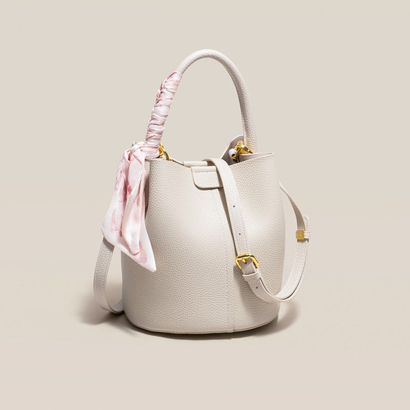 Women's Fashion Minority Design Commuter High-grade Handbags