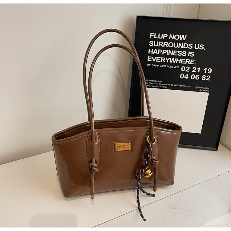 Women's High-grade Retro Easy Matching Large Capacity Winter Popular One Women's Shoulder Bag