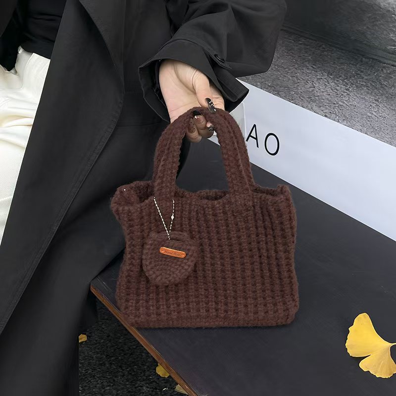 Women's Underarm Retro Handmade Cotton Braided Lightweight Handbags